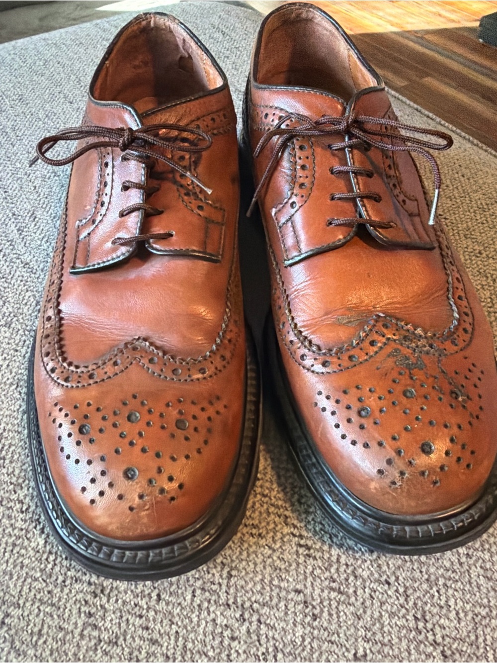Banana Republic Brown Leather Wingtip Oxford Shoes